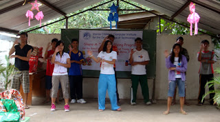 Bethsaida School students give their special sign language number.