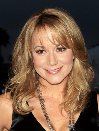 Megyn Price prom hairstyle