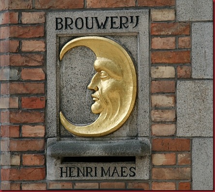 De_Halve_Maan_entrance_sign De_Halve_Maan_entrance_sign