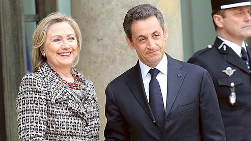 [guerra in libia Hilary Clinton et Nicolas Sarkozy samedi sur le perron de l'Elyse guerra[5].jpg]