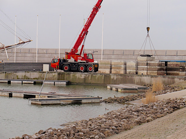 Steigers Hiswa Gebruikte Botenbeurs in aanbouw