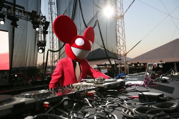 [deadmau5[3].jpg]