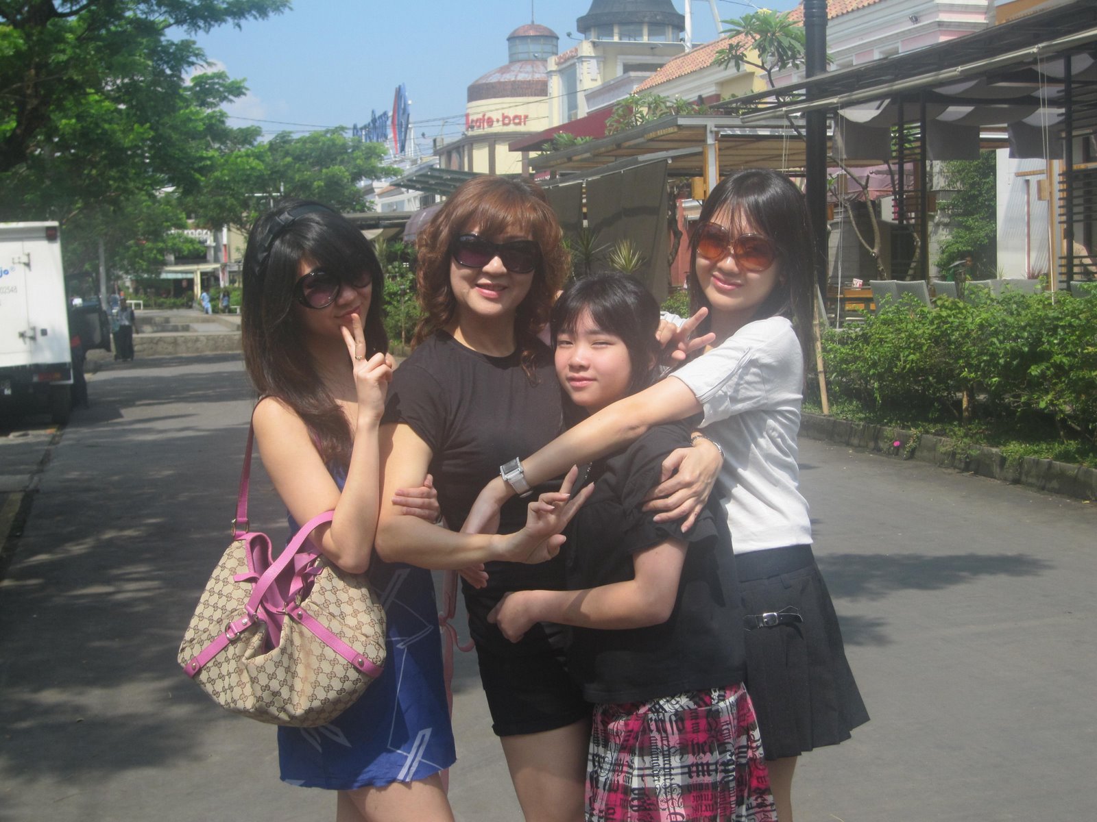 [IMG_06123.jpg]