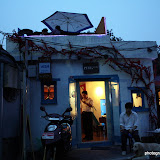 Little bar with a small balcony on the roof