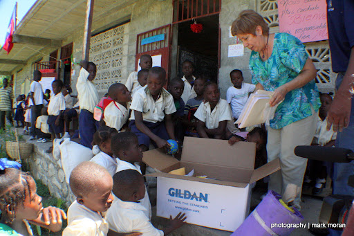 Receiving study supplies and food from CAFT (Day 6: Thu, 9/17)
