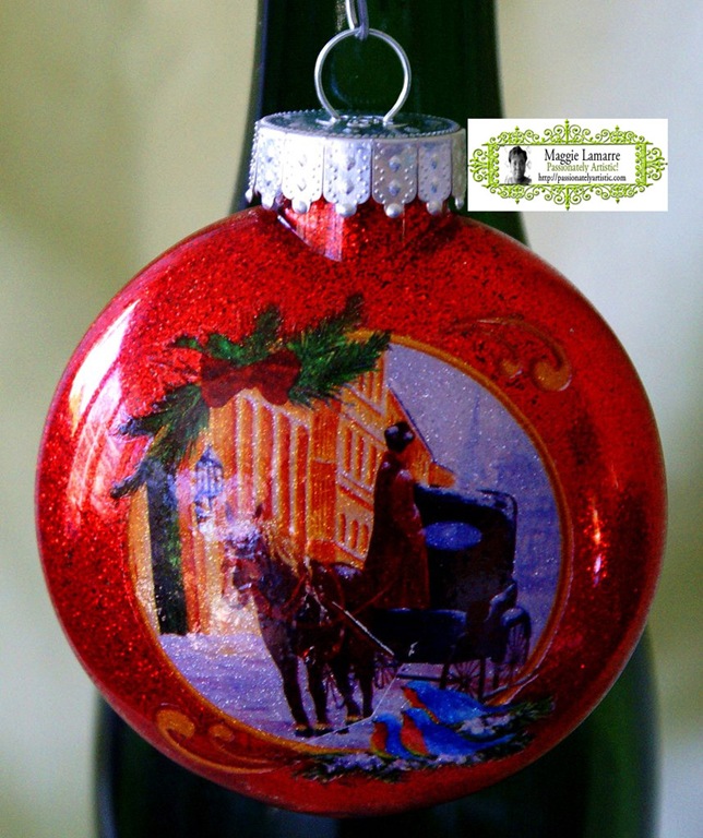 [maggielamarrre-GlitterChristmasOrnament copy[4].jpg]