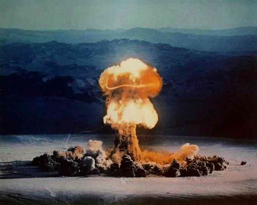 bom nuklir 38 Bom bom Pemusnah Peradaban Manusia