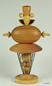 Figur 11c - Tänzer mit Goldkugel 2