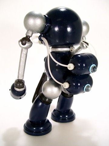 [mikeslobot_SUPbotv1_10b_4[3].jpg]