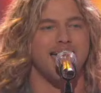 [Casey James Power of Love American Idol Top 11 March 23[2].png]