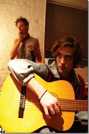 Robert Pattinson on Robert Pattinson New Hair In New Movie