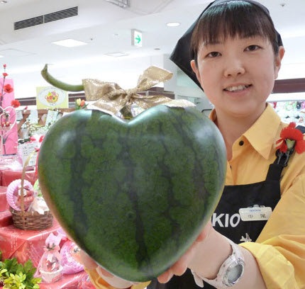 [heart-shaped-watermelon[3].jpg]