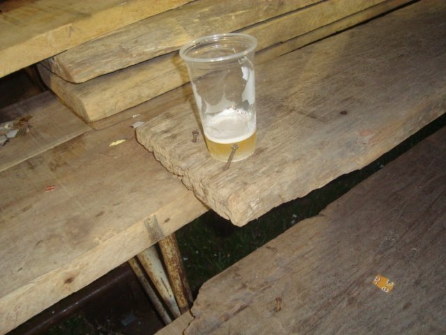 [a fixação é com pregos[9].jpg]