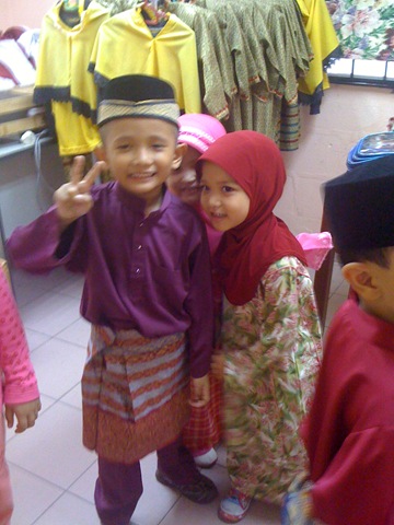 [bakat iman readers 009[2].jpg]