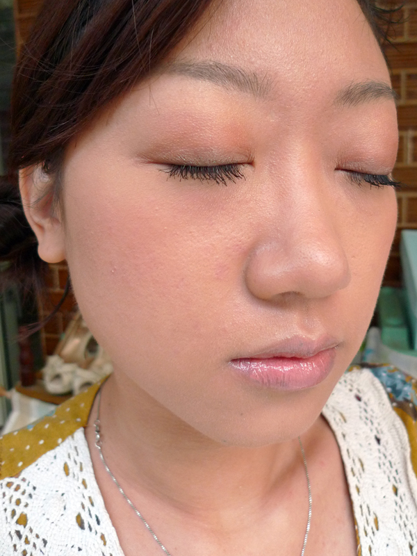 momo藥妝眼影貼