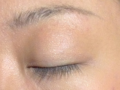 momo藥妝眼影貼