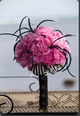 peonybouquetblackbuttonsdesignsbyhem[2]