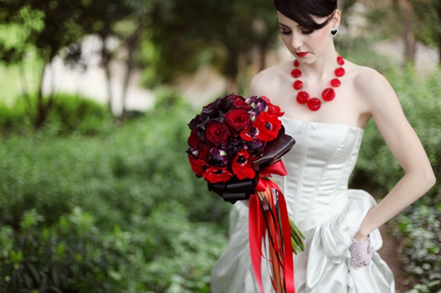 [queenofhearts101adriennegundephoto5.jpg]