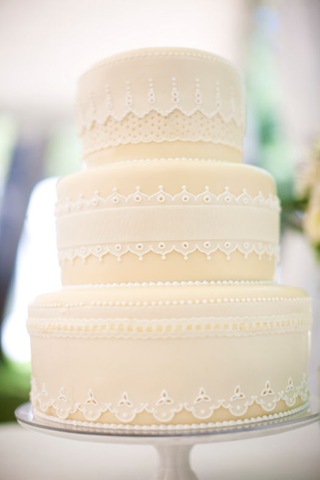 [katherine40nikkiscakesandsaltharbord[2].jpg]