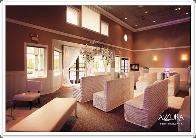Weddings_in_Woodinville_2011_06 faux fur covered couches Weddings_in_Woodinville_2011_06 faux fur covered couches