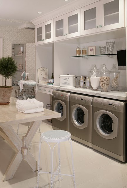 [laundry-room-1-dwellers-without-deco[2].jpg]