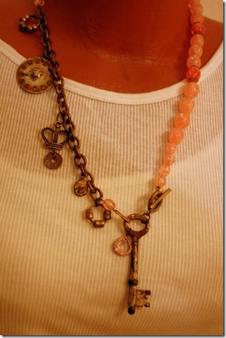 more necklaces 068