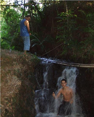 http://lh3.ggpht.com/_jF9eXT4sgkQ/SyrTYpMqjoI/AAAAAAAAACc/d6J_ollUyfw/s400/C%C3%B3pia%20(2)%20de%20fotos_1283_Agua-pura-da-montanha.JPG