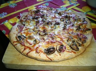 [Homemade Pizza 19[2].jpg]