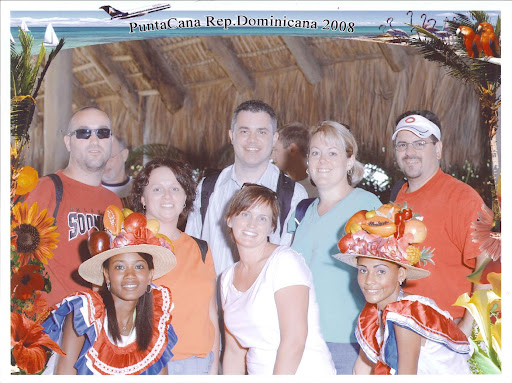 Group shot on arrival at Punta Cana airport.