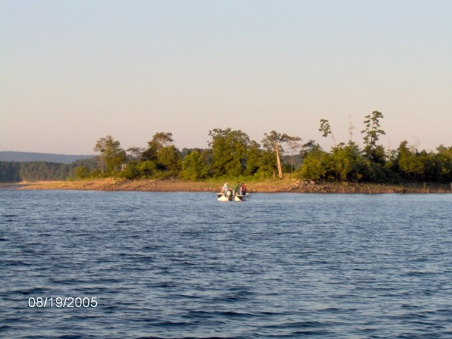 [lake-ouachita-27[3].jpg]