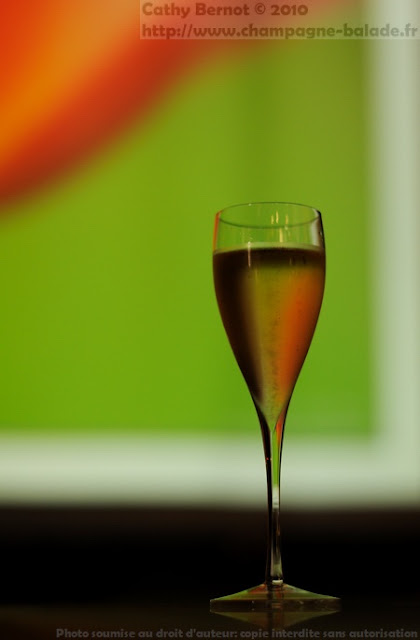 Une coupe de Champagne: photo de bulles et exposition