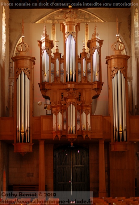 tourisme en Champagne: l'orgue de Vertus