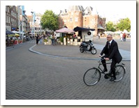 amsterdam_bicycle_suit