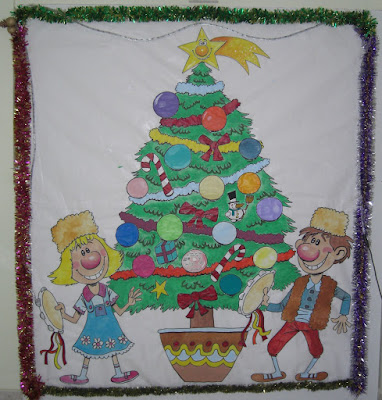 Arbol de Navidad pintado por Angel Idigoras y coloreado por los voluntarios de Avoi