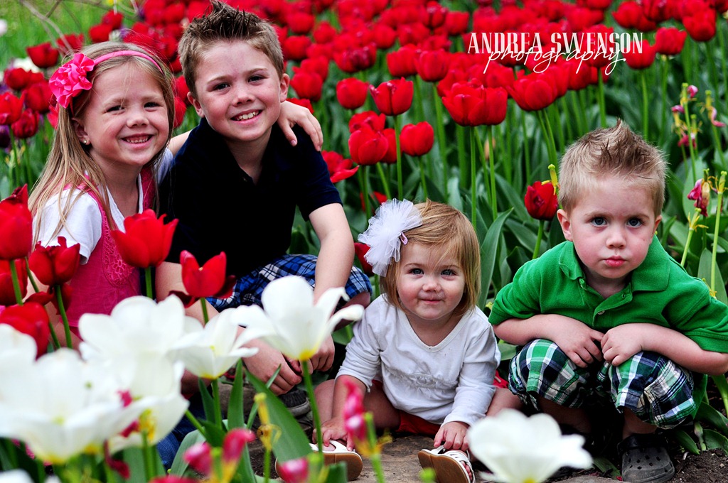 [Kids-and-Tulips-cr5.jpg]
