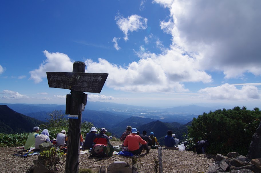 武尊山頂上