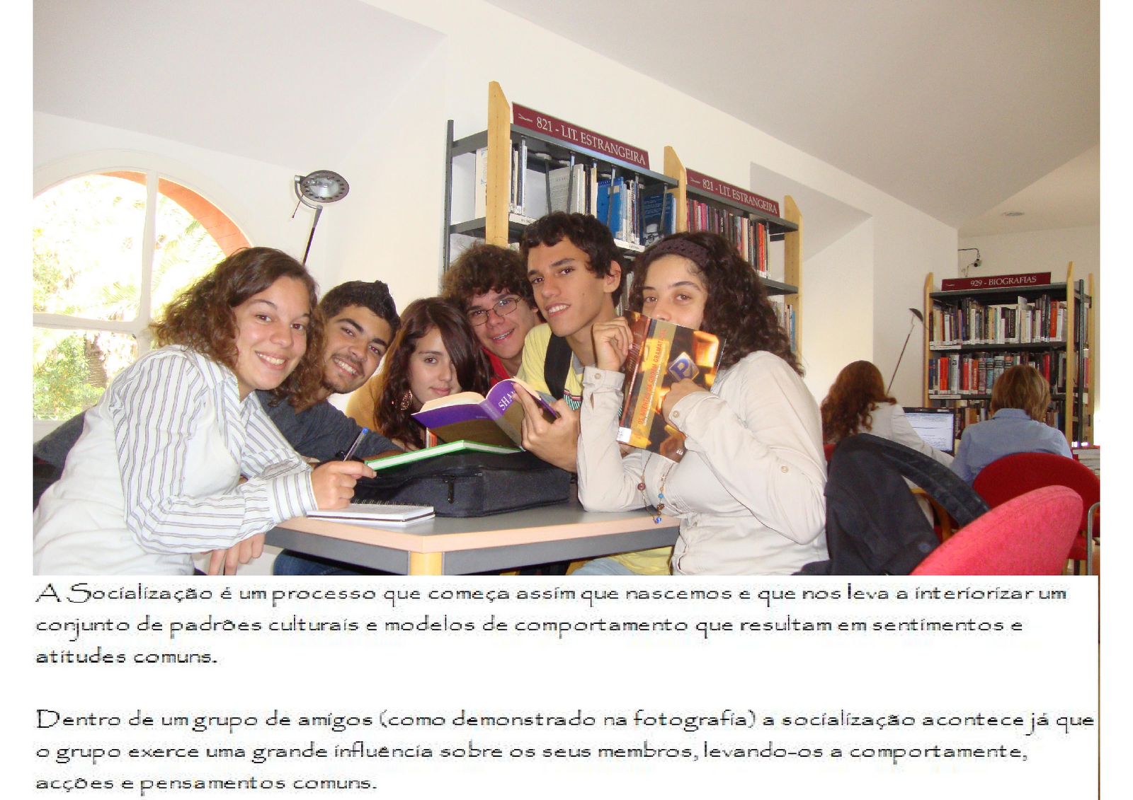 [grupo de amigos[11].png]