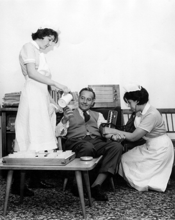 [1963 GIBSON St Thomas Hospital homem doente[5].jpg]