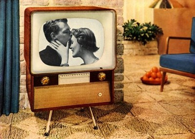 [televisão antiga[4].jpg]