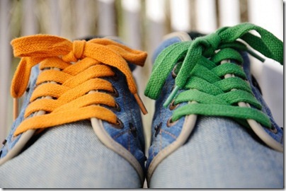 the colours shoes laces are sharp, yet harmony