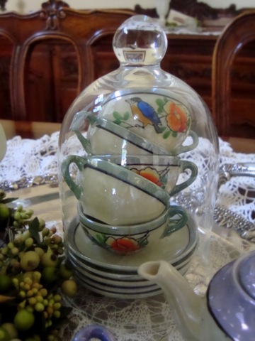 [granny's dishes 006[5].jpg]