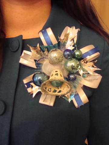 corsage 052