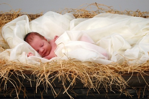 [bigstockphoto_baby_jesus_in_manger_2393872[4].jpg]