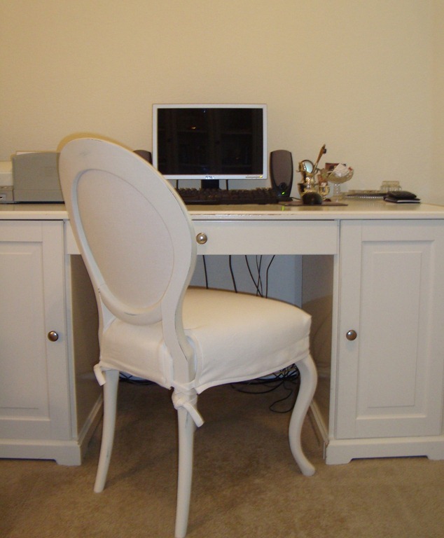 [desk 014[5].jpg]