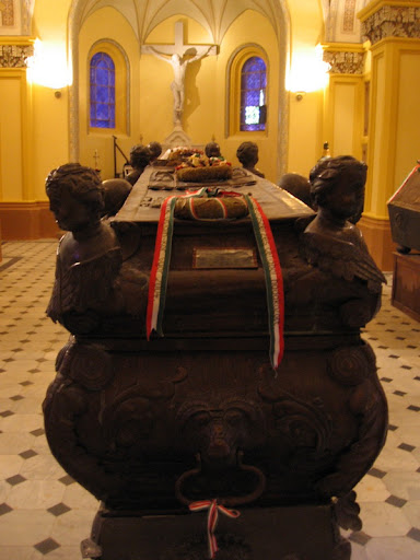 Károlyi Sándor szarkofágja
