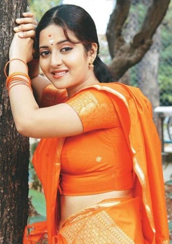 [sari actrss[28].jpg]