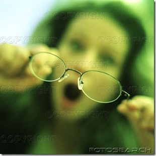 pessoas-miopia-miope-borrao-visao-vista-oculos-~-PAA160000081