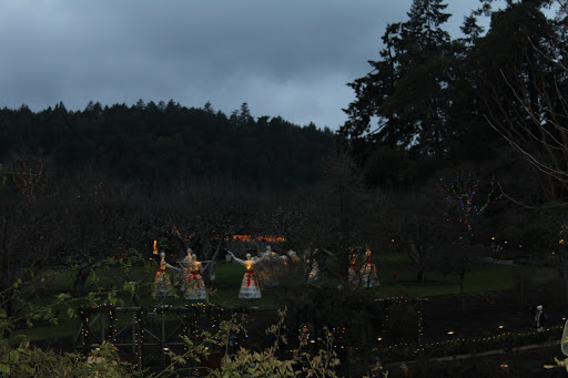 distant picture of the milking ladies