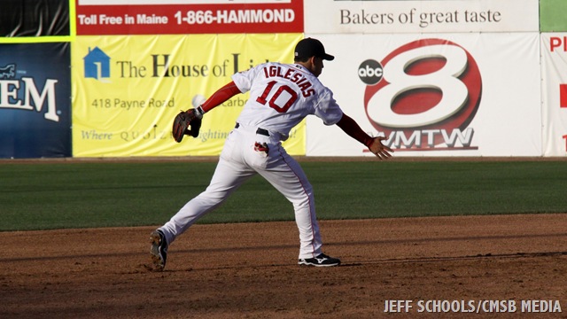 [SEA DOGS VS ROCK CATS 075A[9].jpg]