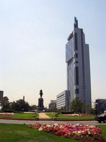 [PlazaItaliaTorreTelefnica0113[4].jpg]